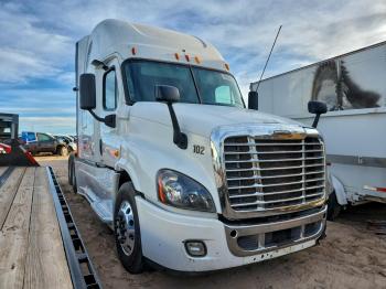  Salvage Freightliner Cascadia
