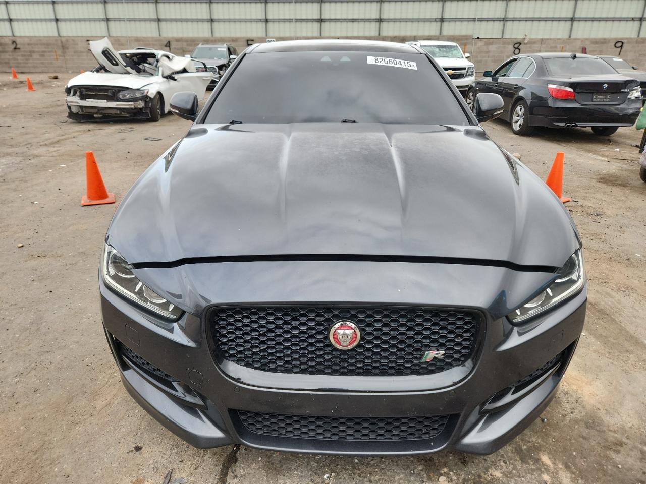 Jaguar XE R - Sport Image 4