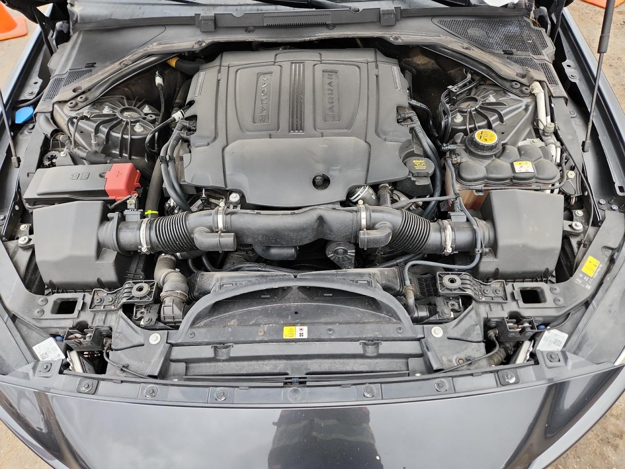 Jaguar XE R - Sport Image 10