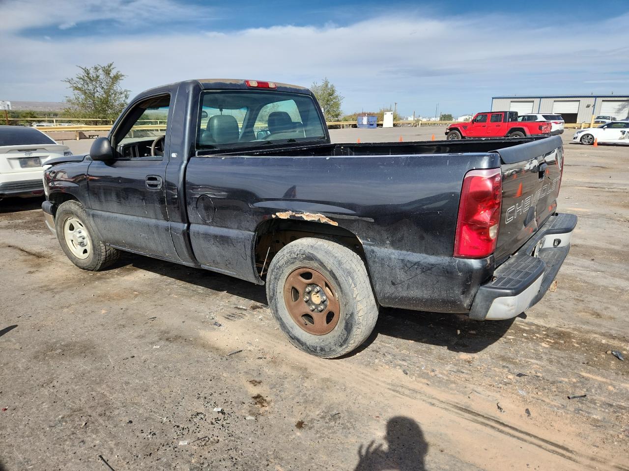 Chevrolet Silverado C1500 Image 7