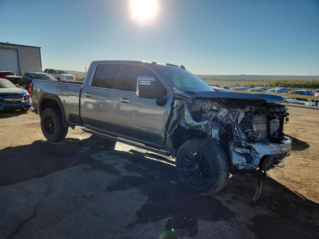 GMC Sierra K2500 Denali Image 6