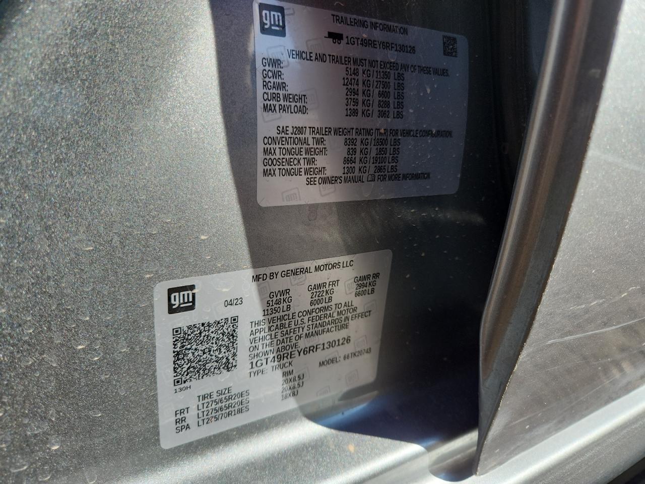 GMC Sierra K2500 Denali Image 11