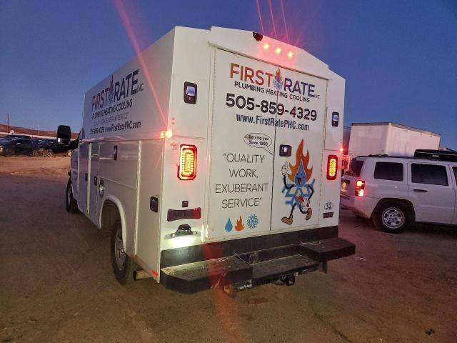 Chevrolet Express Image 3