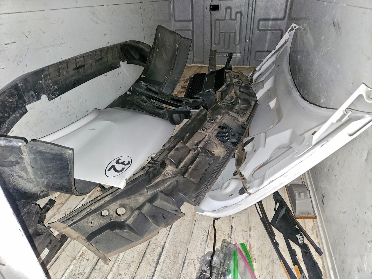 Chevrolet Express Image 14