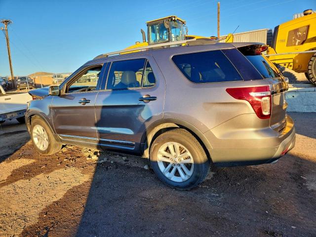 Ford Explorer Xlt Image 6