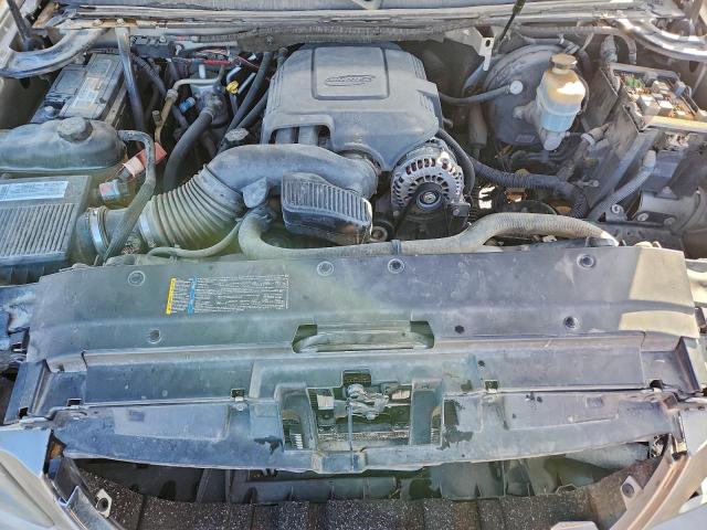 GMC Yukon Denali Image 13