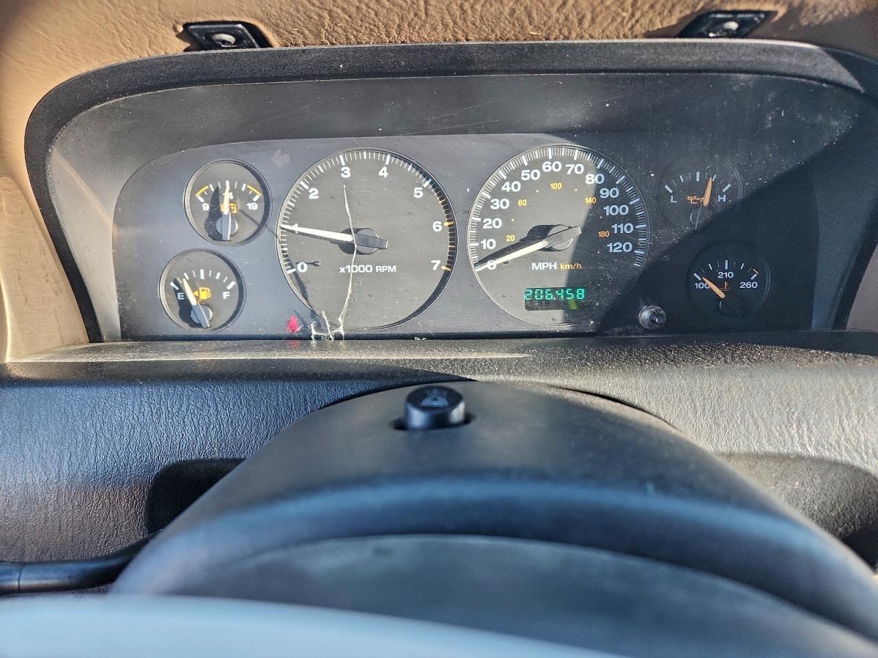 Jeep Grand Cherokee Laredo Image 13