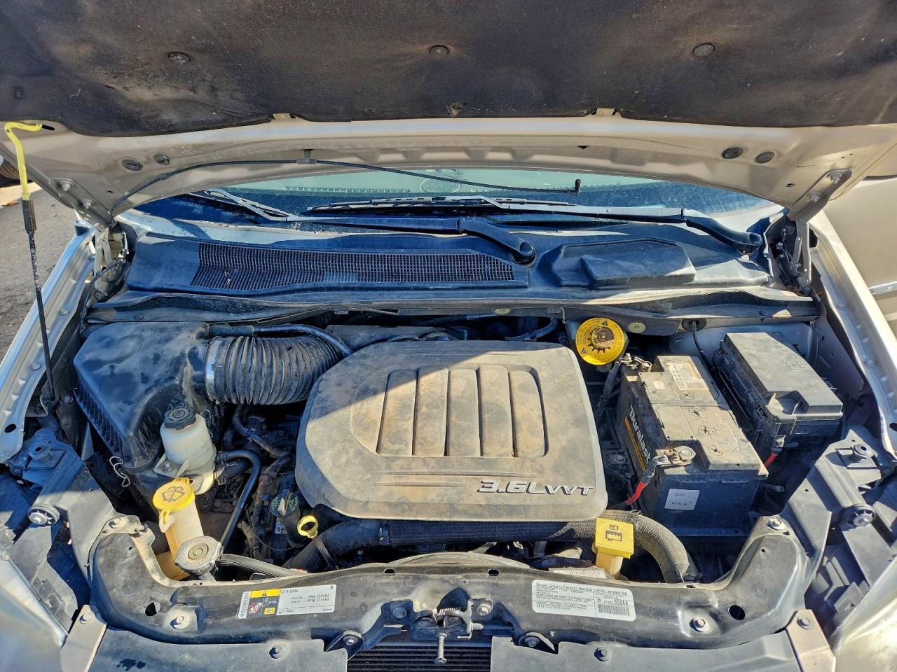 Chrysler Minivan Touring Image 10