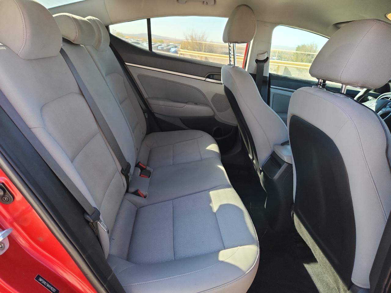 Hyundai ELANTRA Se Image 6