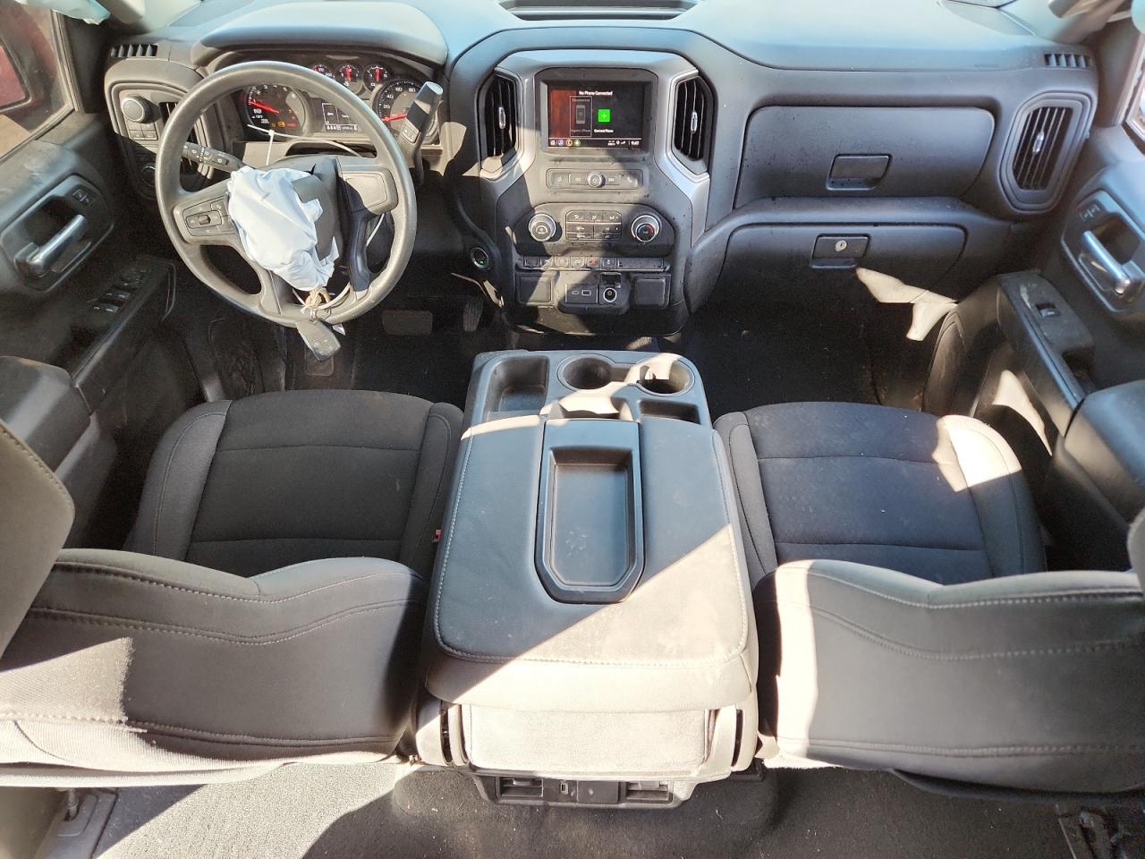 Chevrolet Silverado K1500 Custom Image 3