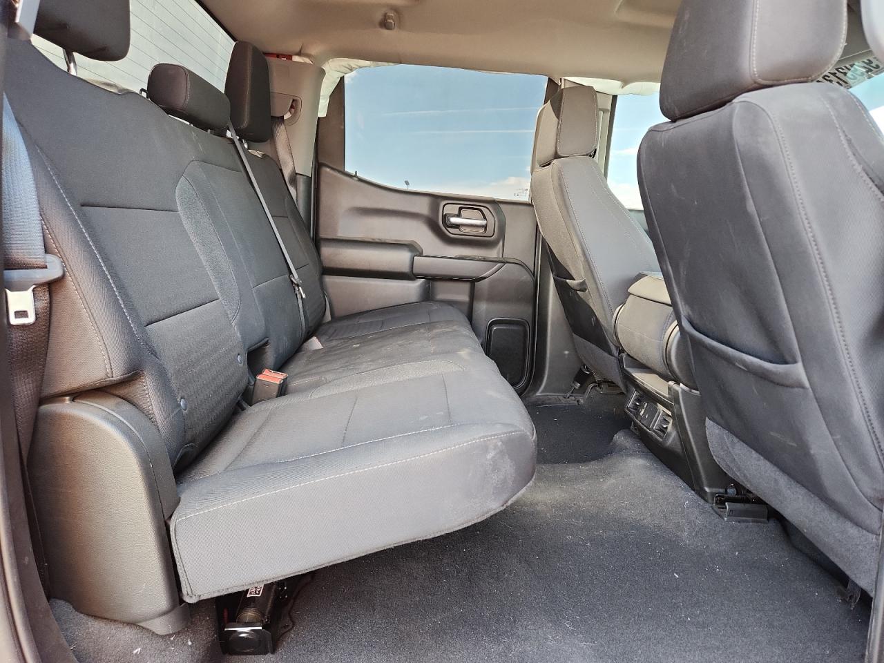 Chevrolet Silverado K1500 Custom Image 8