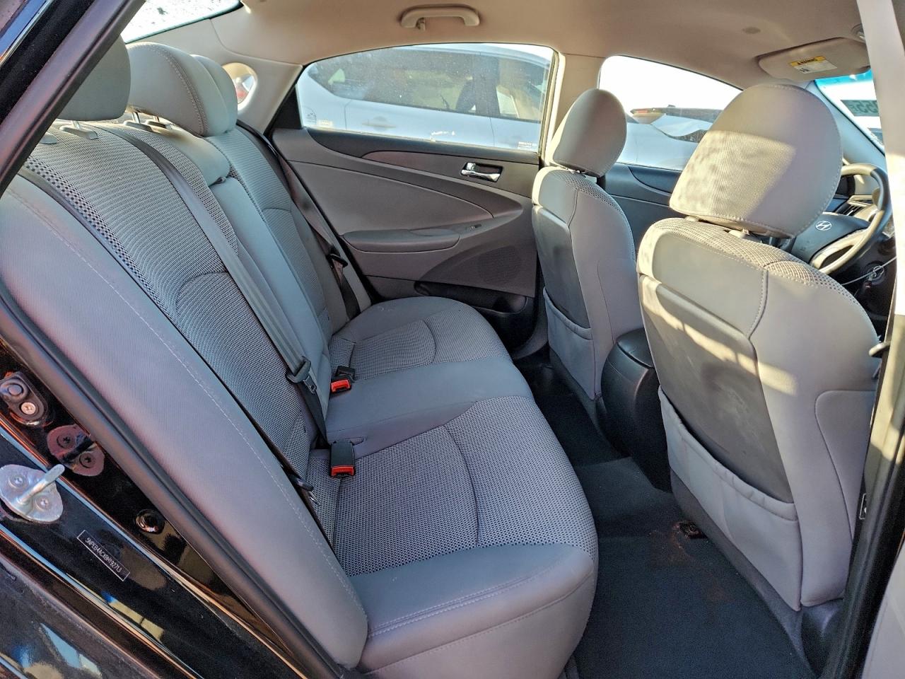 Hyundai SONATA Gls Image 11