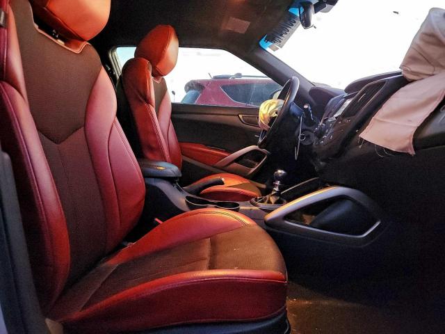 Hyundai VELOSTER Turbo Image 6