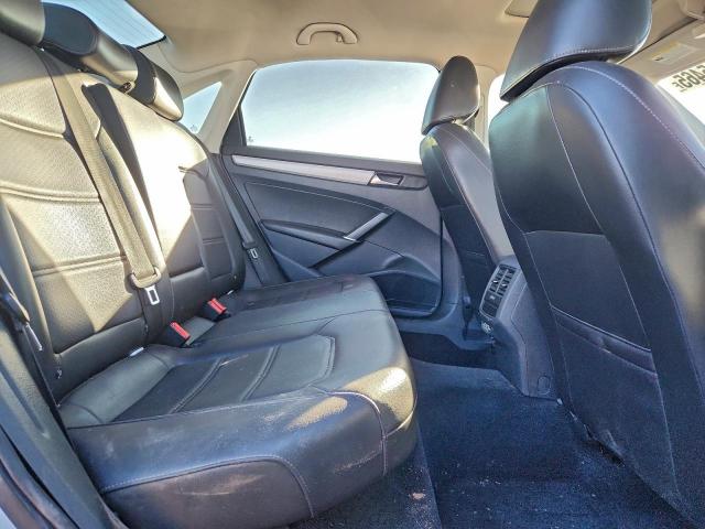 Volkswagen Passat Se Image 6