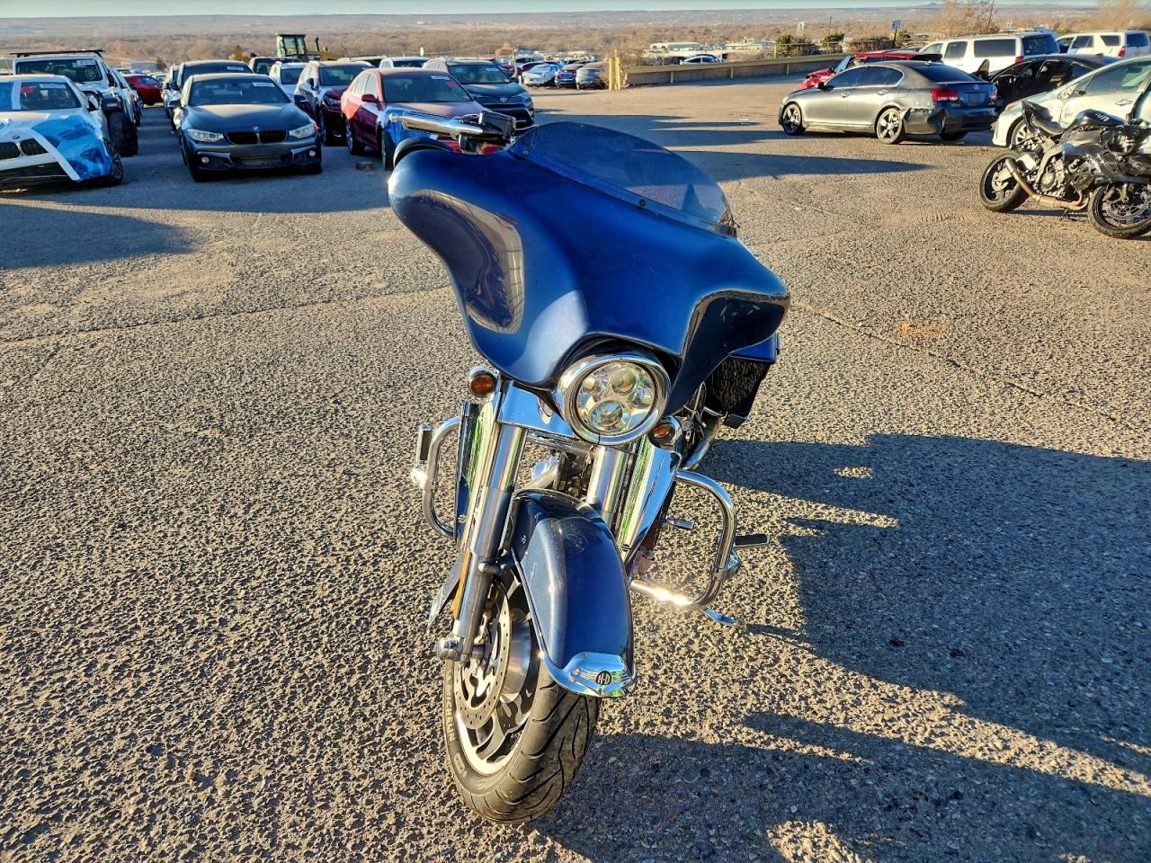 Harley-Davidson Fl Image 3