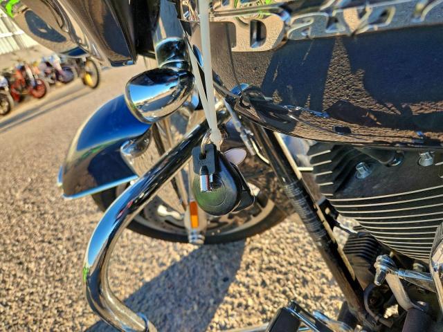 Harley-Davidson Fl Image 8