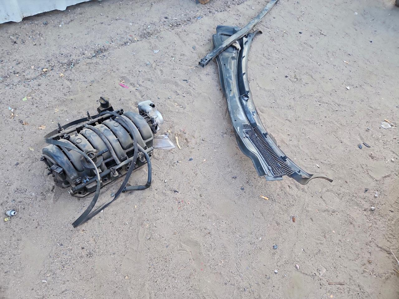 Chrysler 300 Image 2