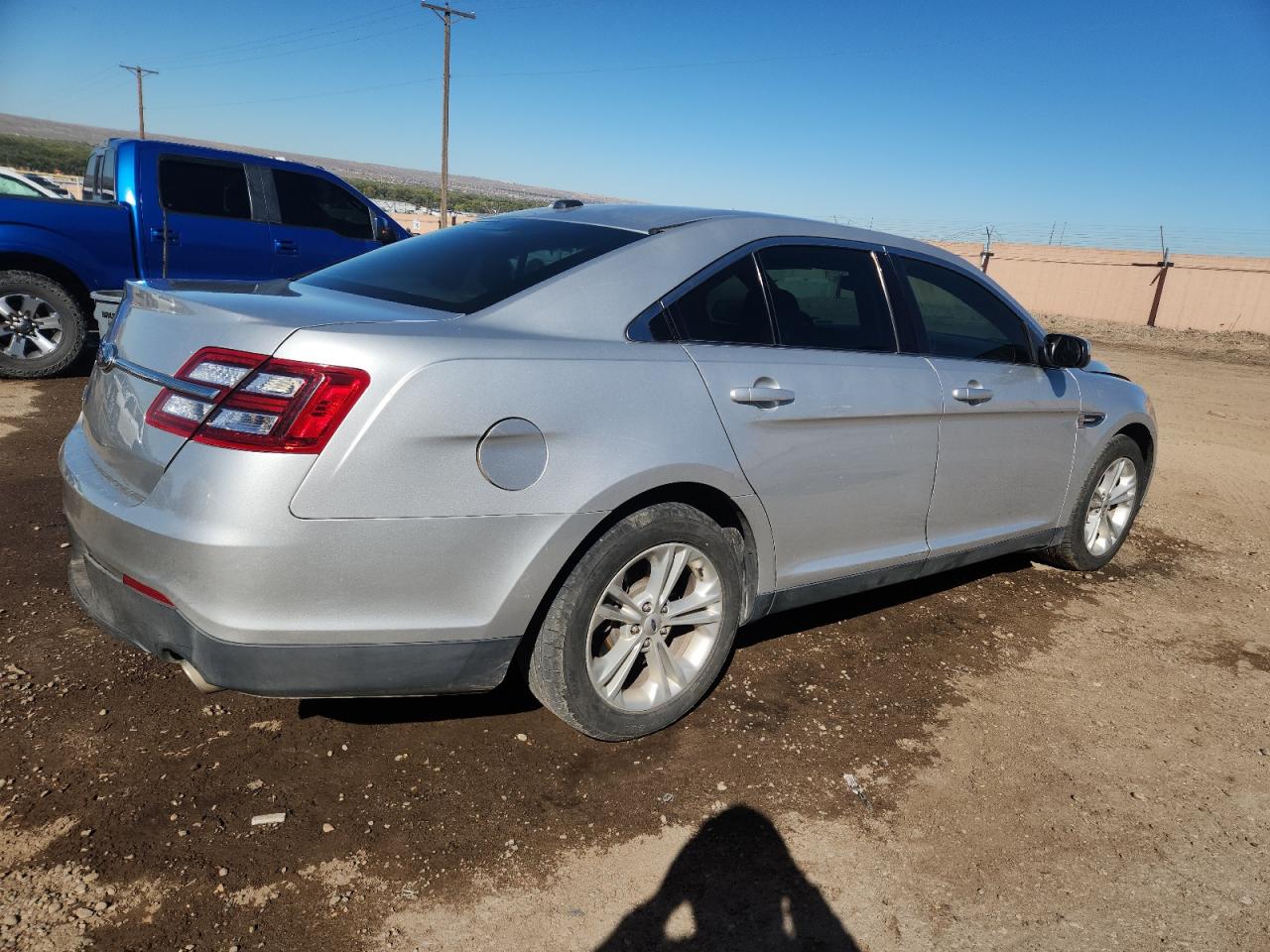 Ford Taurus Sel Image 6