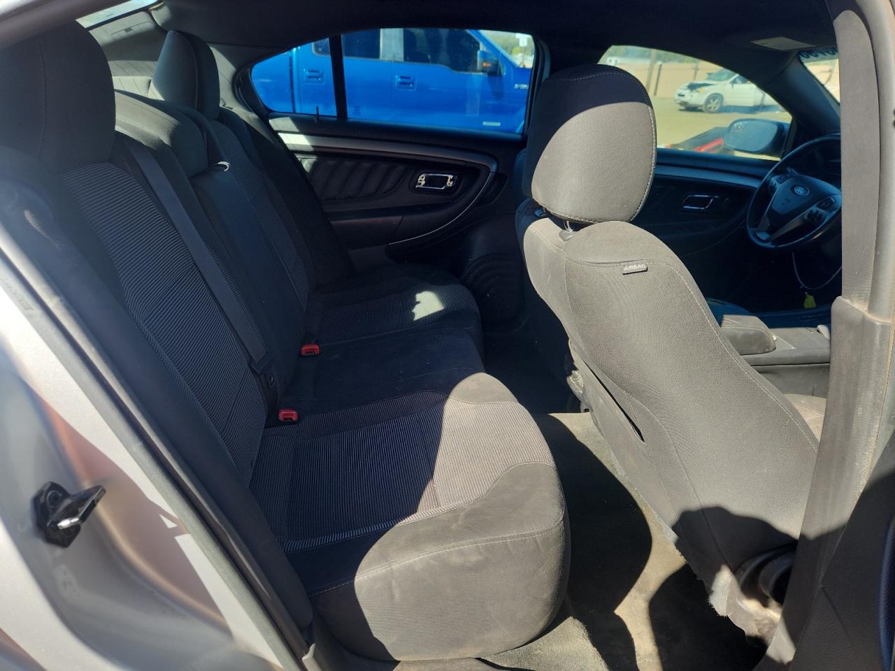 Ford Taurus Sel Image 10