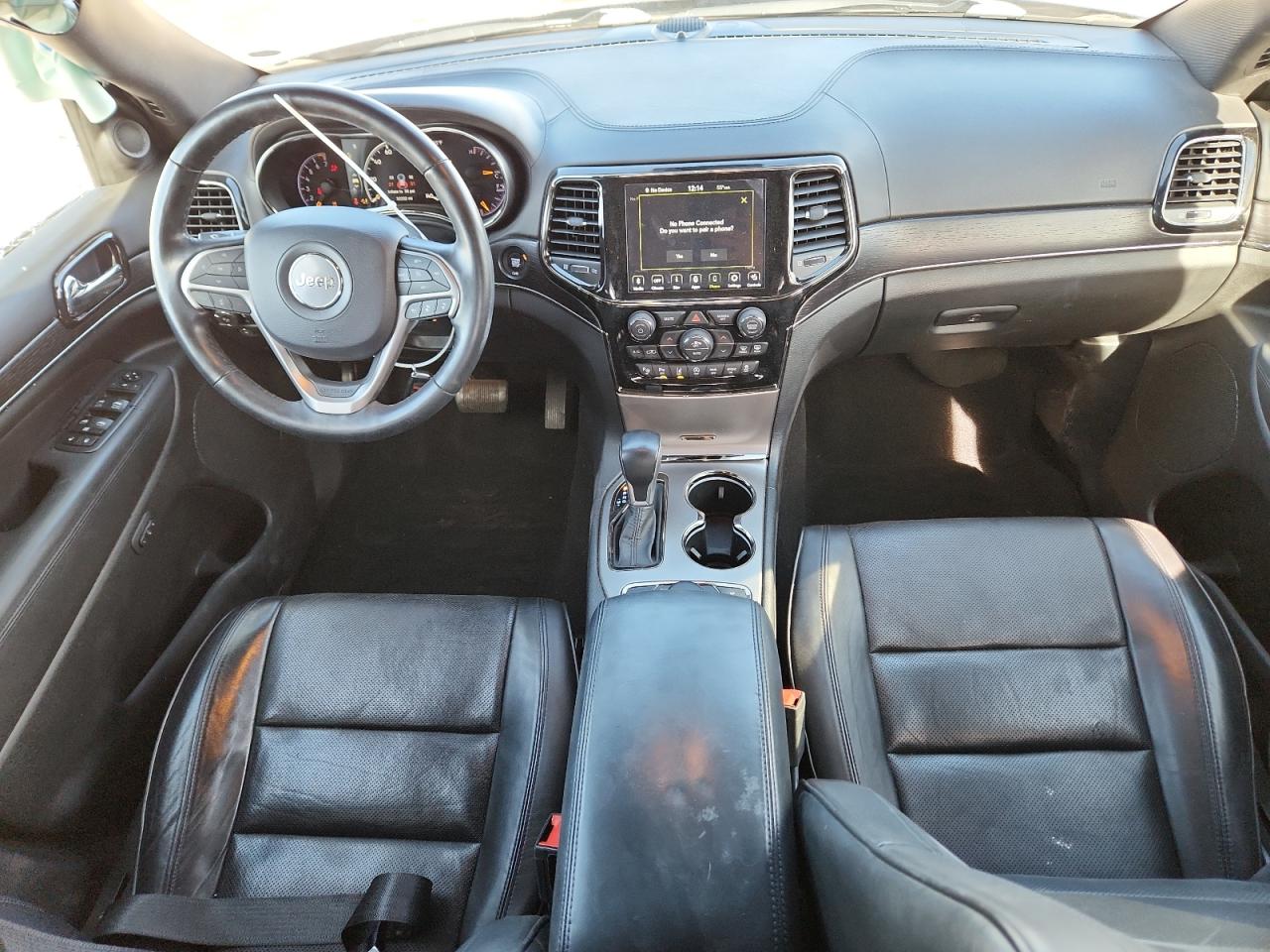 Jeep Grand Cherokee Overland Image 3