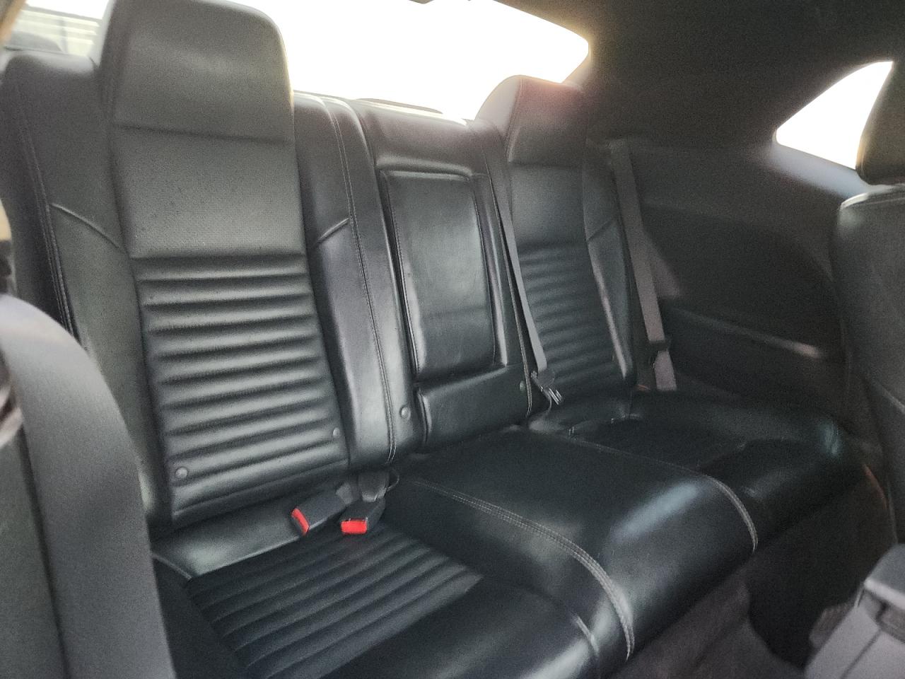 Dodge Challenger Se Image 9