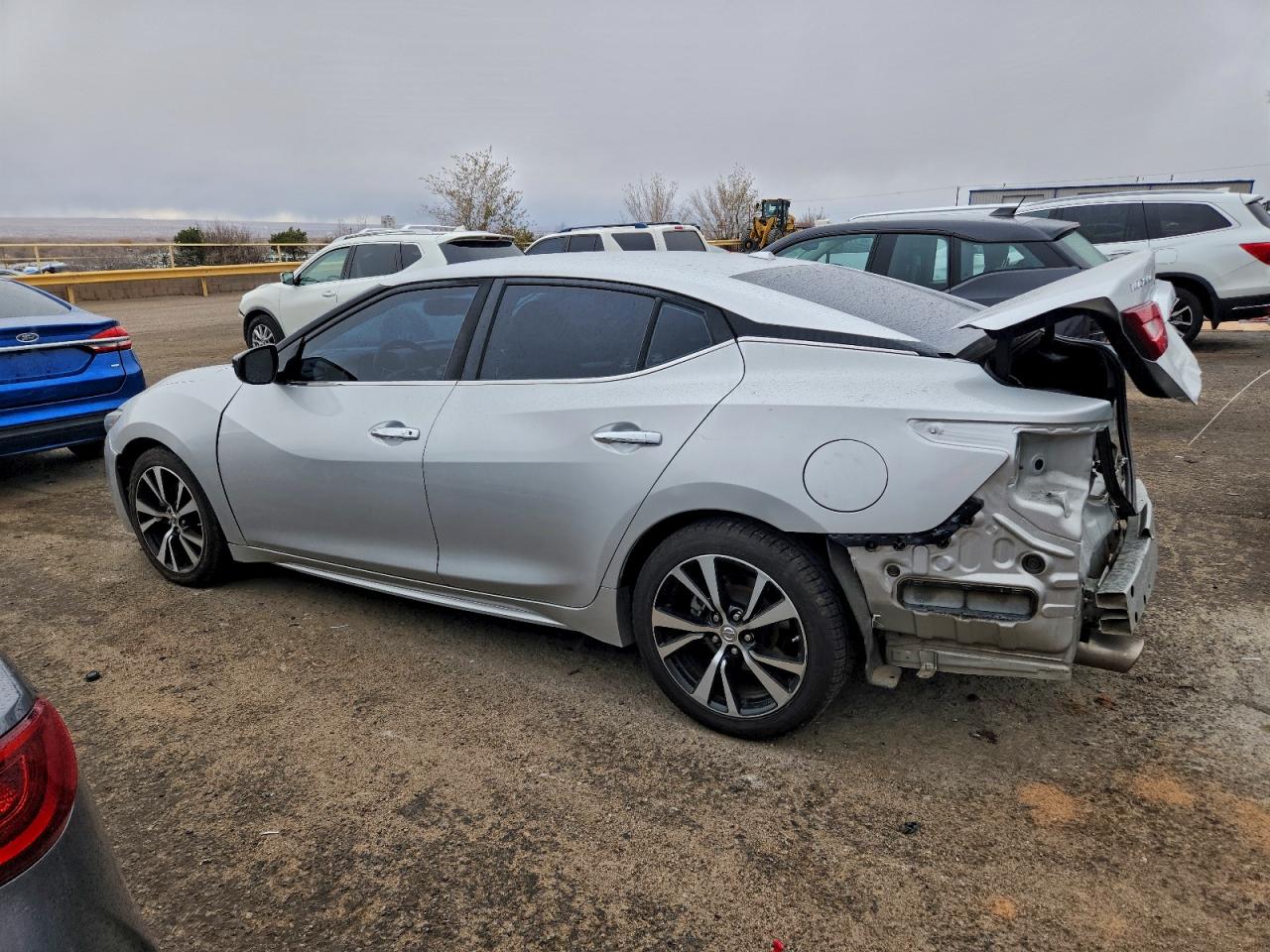 Nissan Maxima 3.5s Image 12