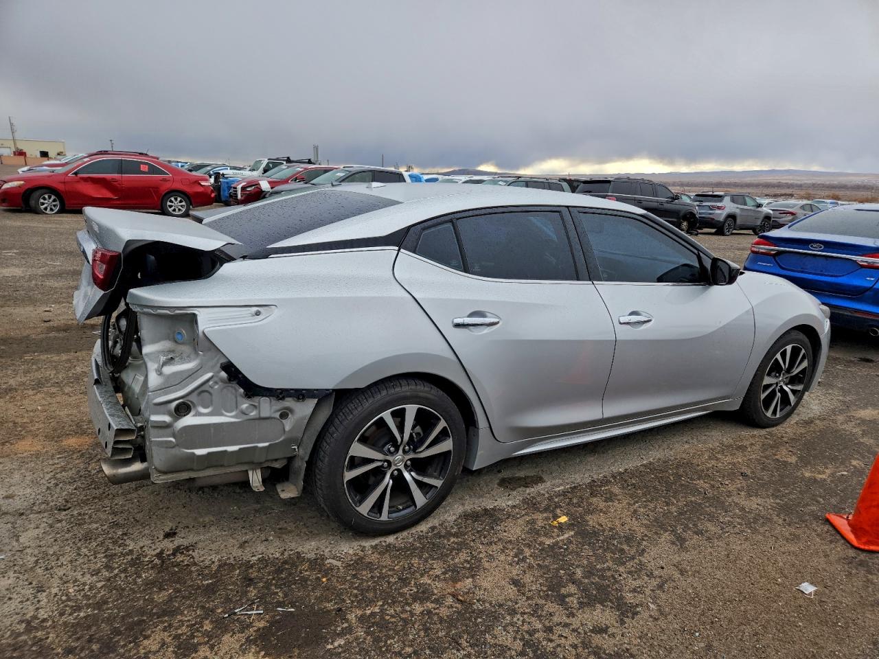 Nissan Maxima 3.5s Image 2