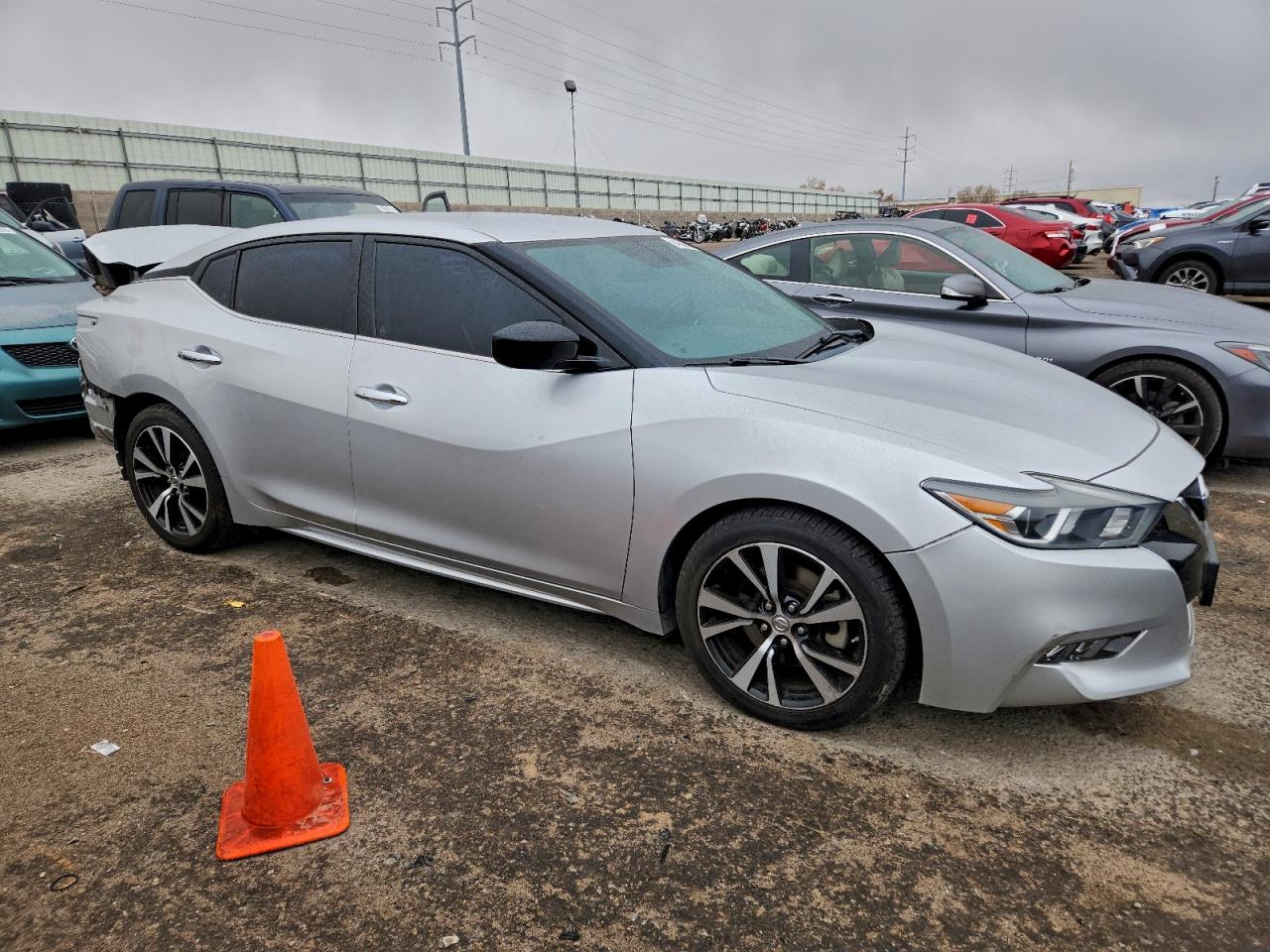 Nissan Maxima 3.5s Image 4