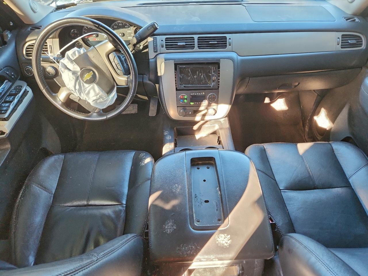 Chevrolet Silverado K1500 Ltz Image 4