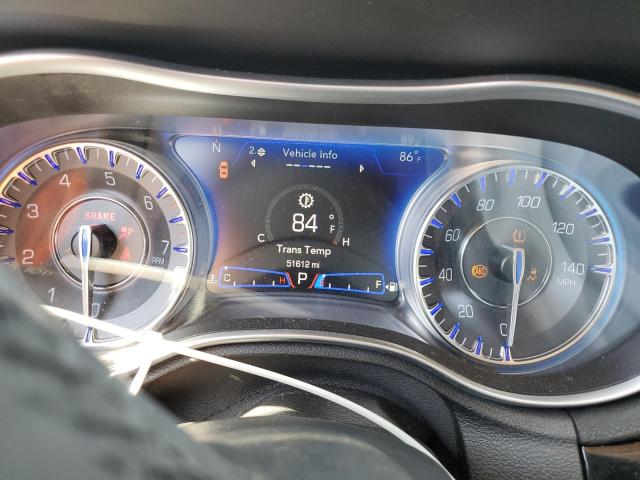 Chrysler 300 Touring Image 8