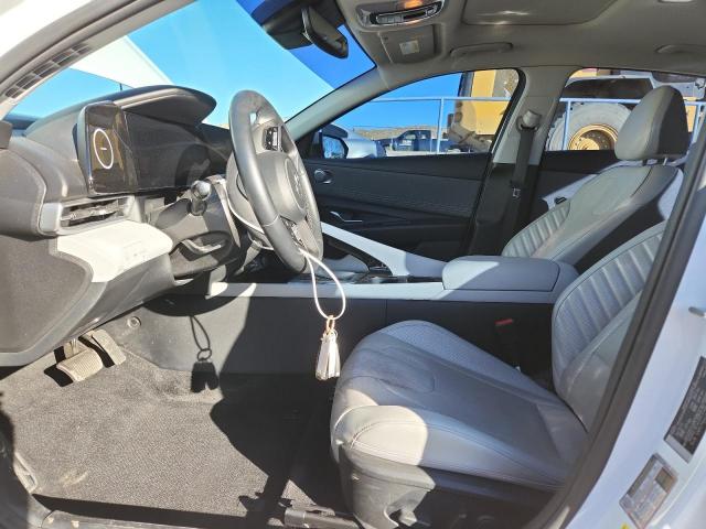 Hyundai ELANTRA Limited Image 7