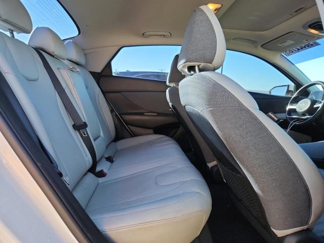 Hyundai ELANTRA Limited Image 11