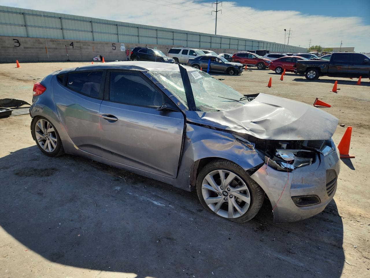 Hyundai VELOSTER Image 3