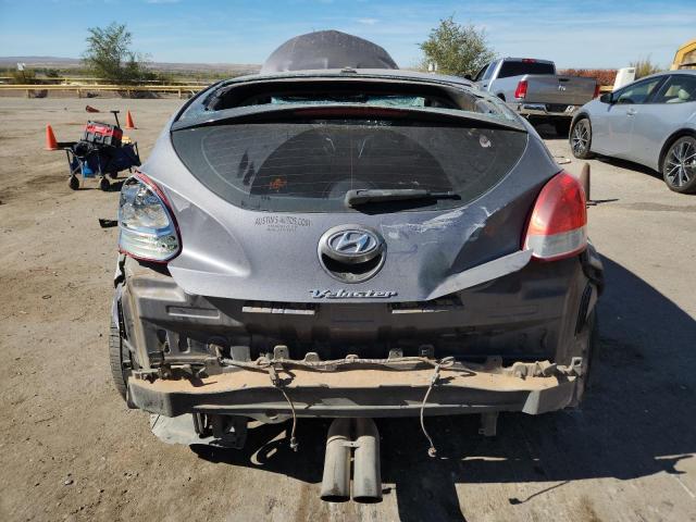 Hyundai VELOSTER Image 12