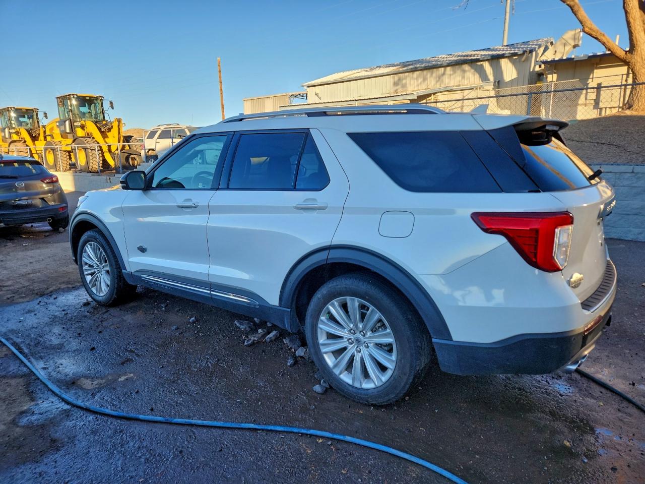 Ford Explorer King Ranch Image 2