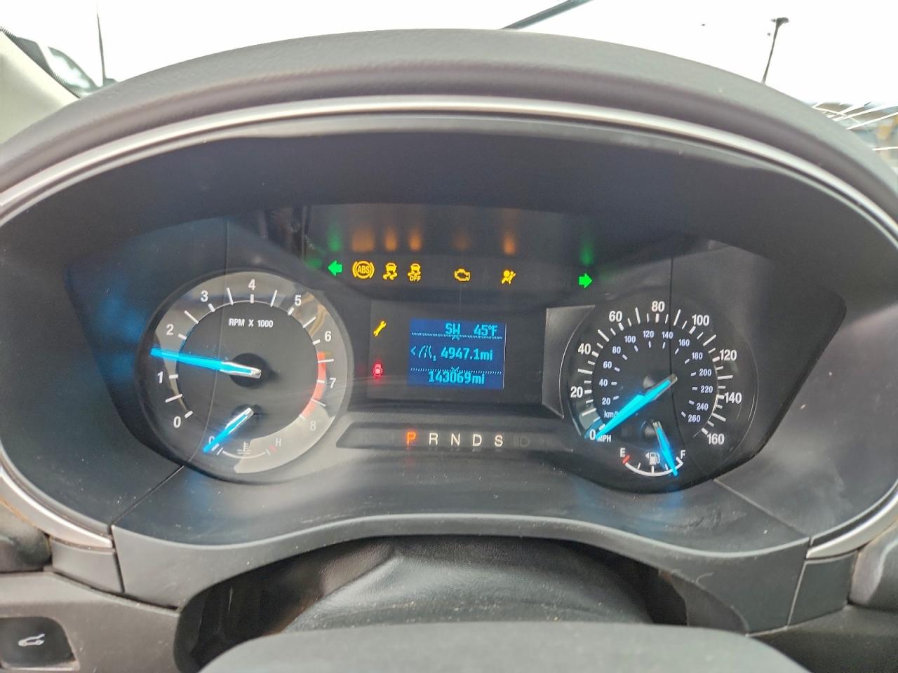 Ford Fusion S Image 8