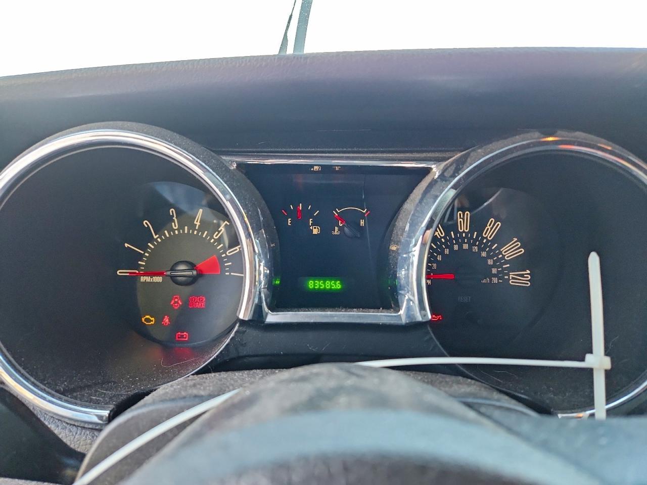 Ford Mustang Image 7