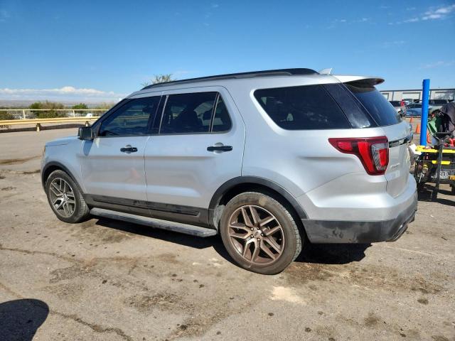 Ford Explorer Sport Image 11
