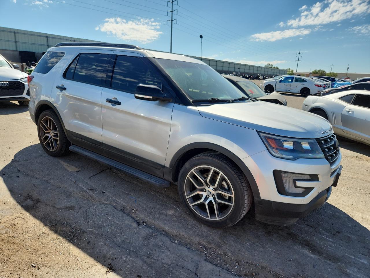 Ford Explorer Sport Image 12