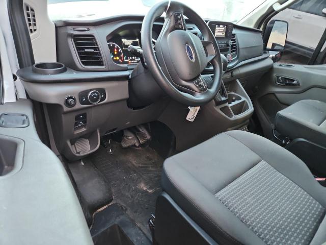 Ford Transit T-250 Image 12