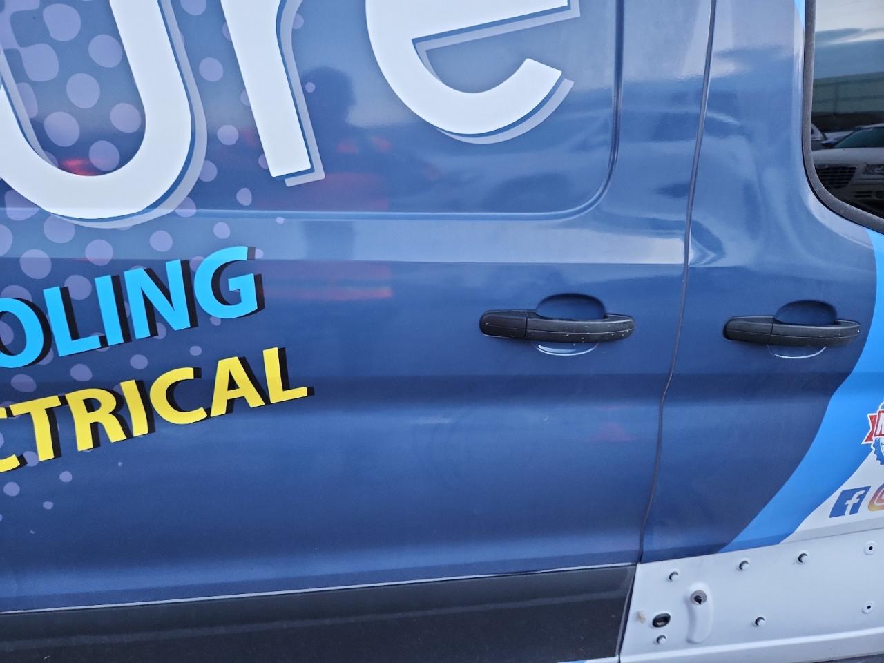 Ford Transit T-250 Image 9