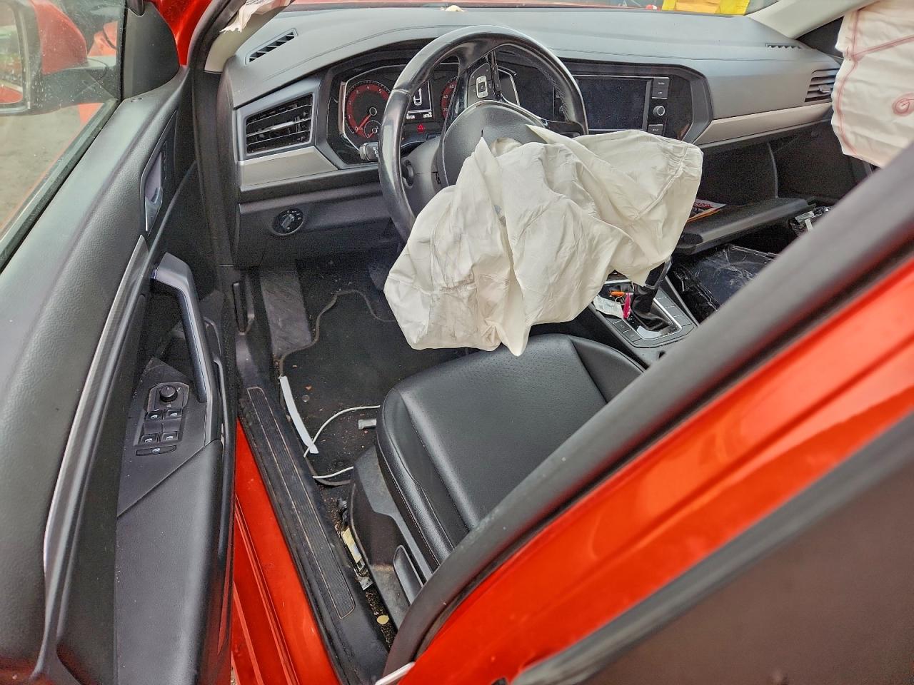 Volkswagen Jetta S Image 6