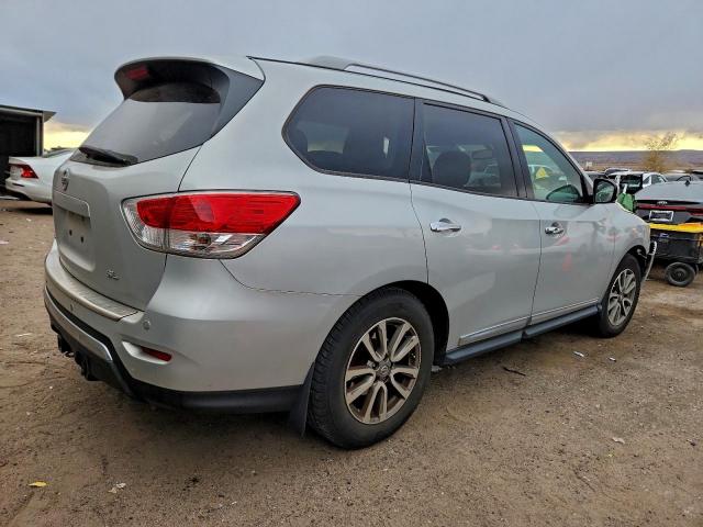 Nissan Pathfinder S Image 3