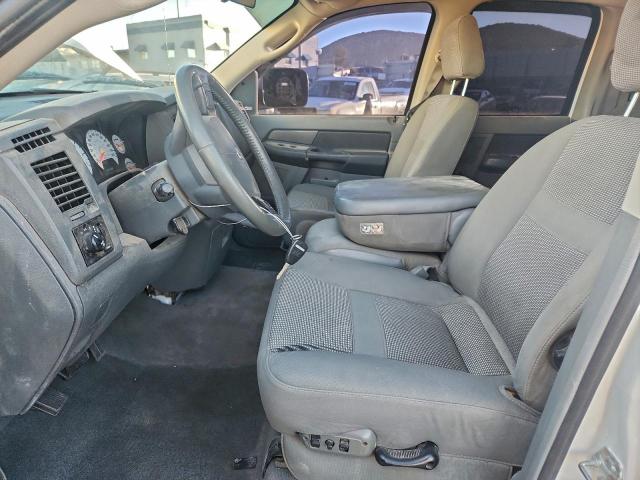 Dodge Ram 2500 St Image 4