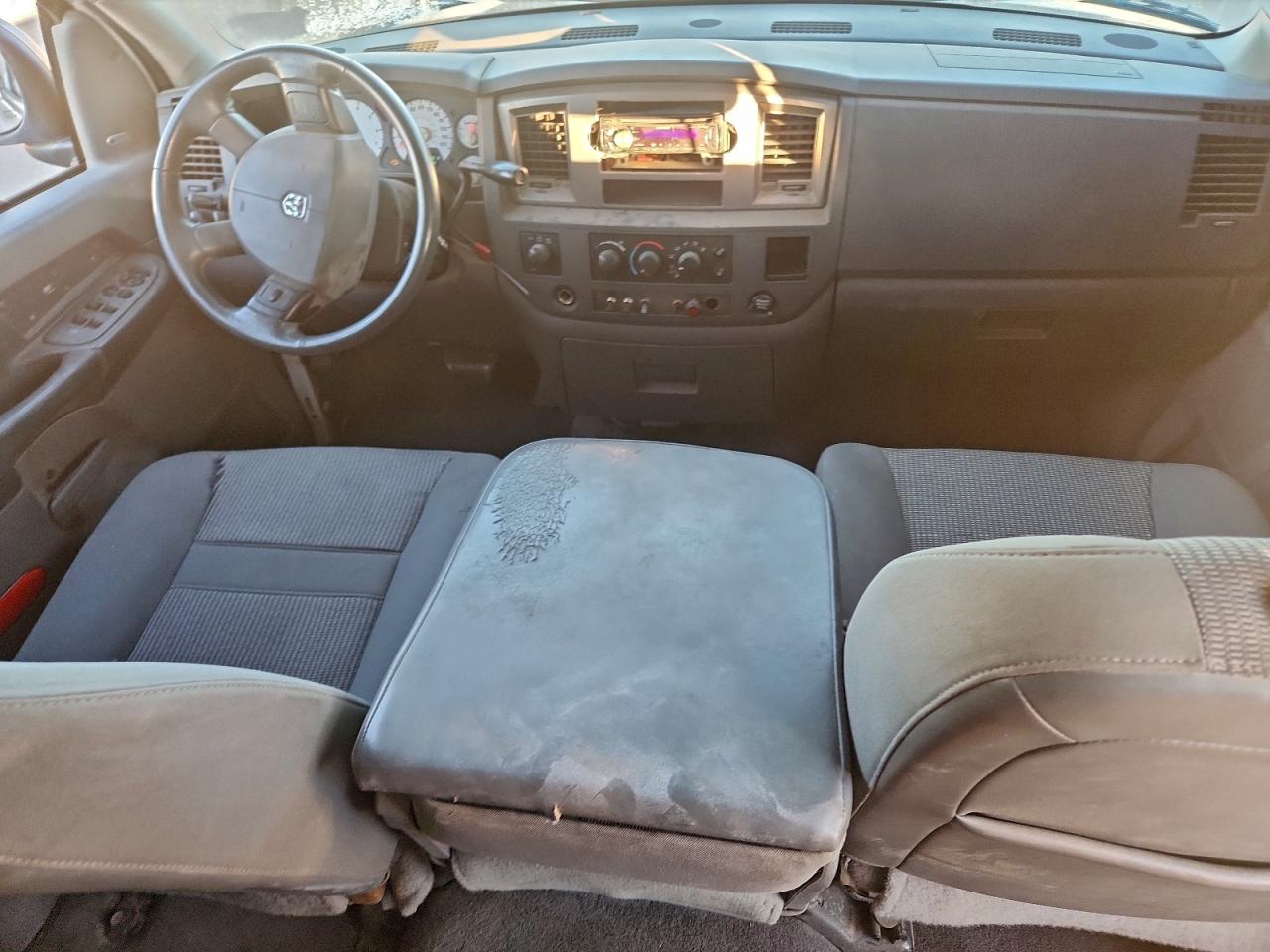 Dodge Ram 2500 St Image 12