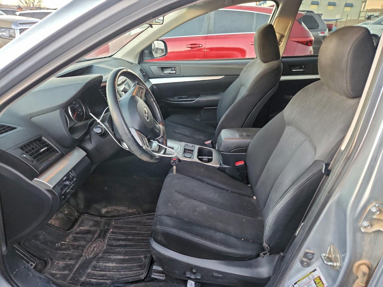 Subaru Outback 2.5i Premium Image 4