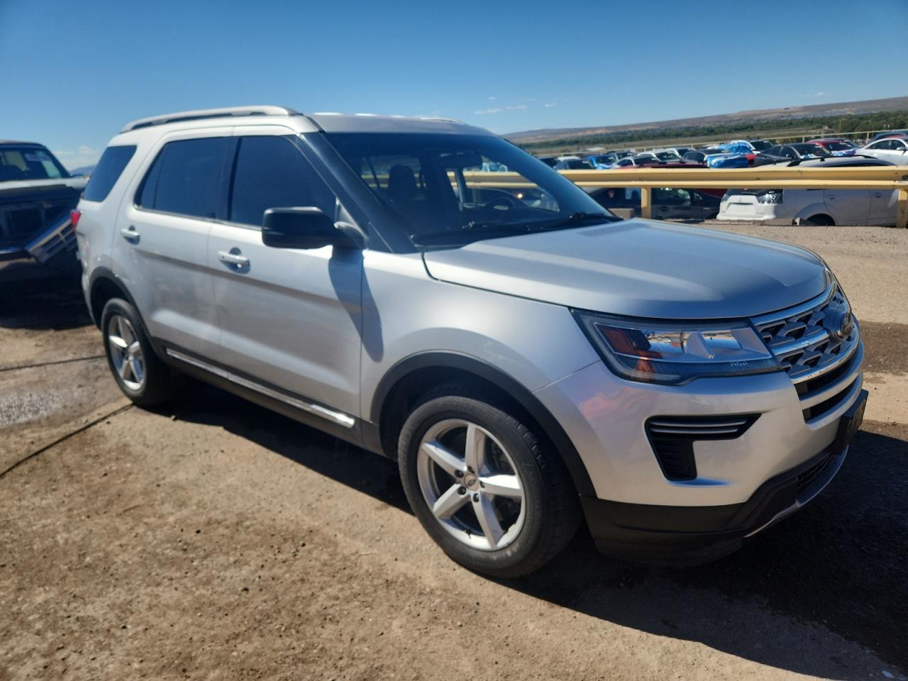 Ford Explorer Xlt Image 10