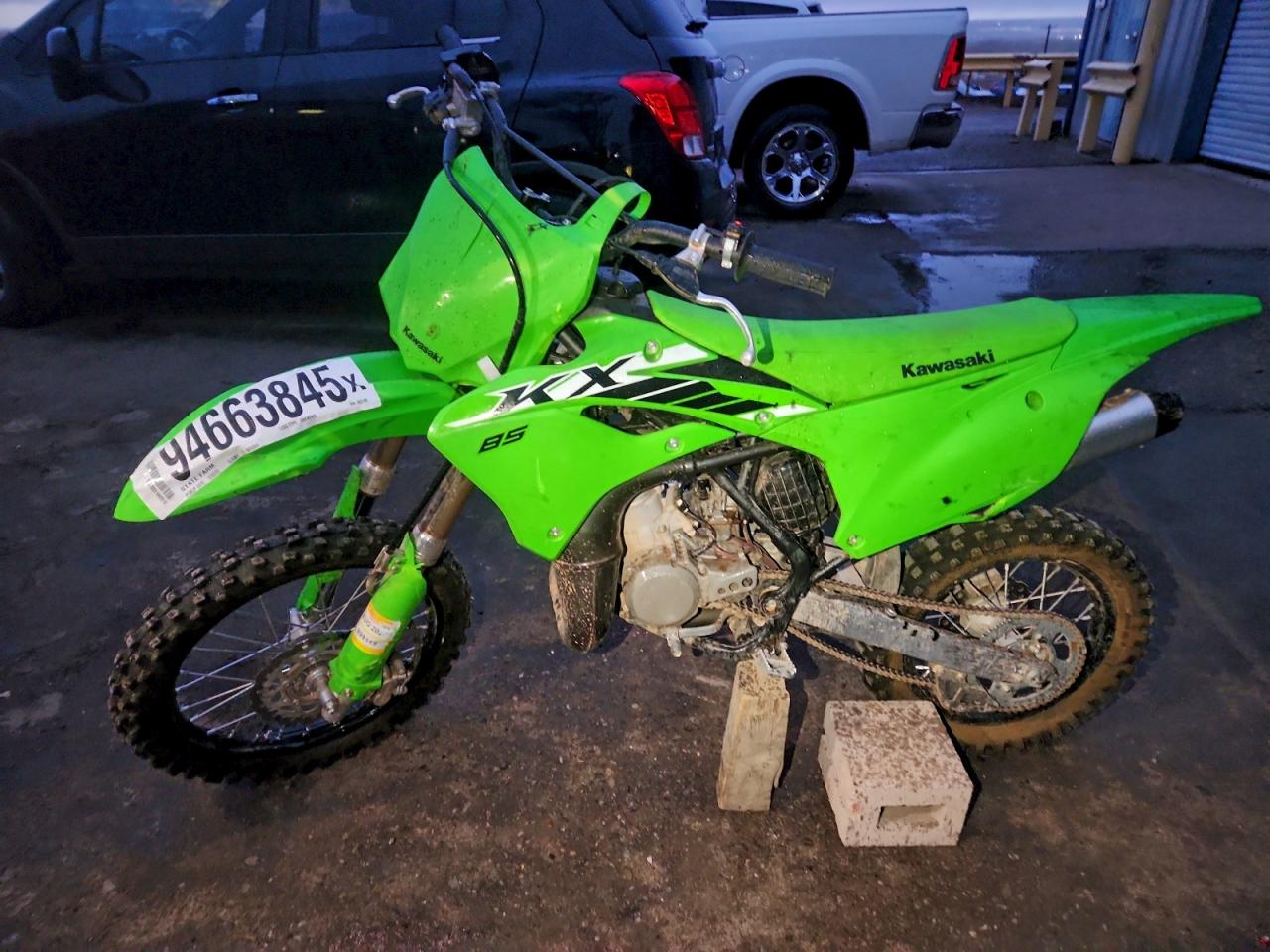 Kawasaki Dirtbike C Image 3