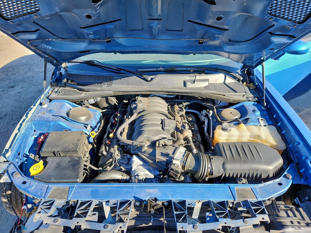 Dodge Challenger R/t Scat Pack Image 6