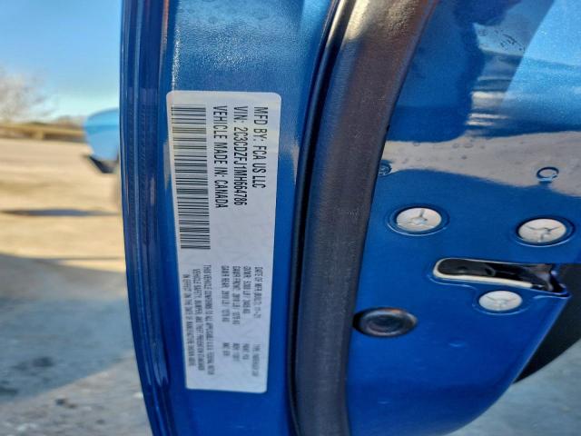 Dodge Challenger R/t Scat Pack Image 4